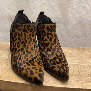 Franco Sarto Leopard Print Pointed Toe Ankle Booties sz 7
